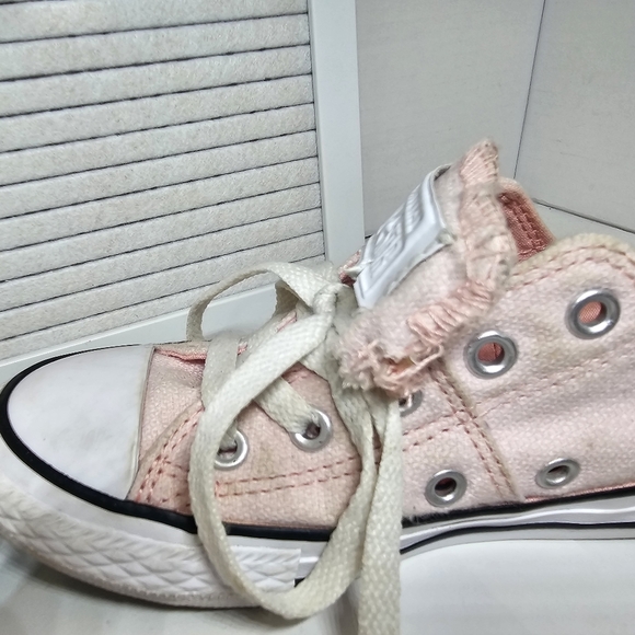 Converse: Kids Baby Pink Sneakers/Shoes β€οΈ - Picture 5 of 15
